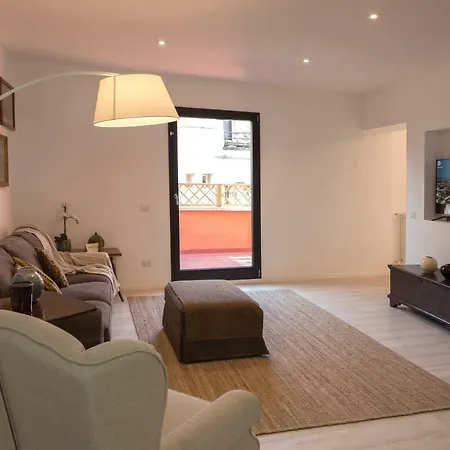 Sky View In Apartament