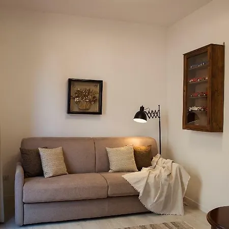 Apartment Sky View In